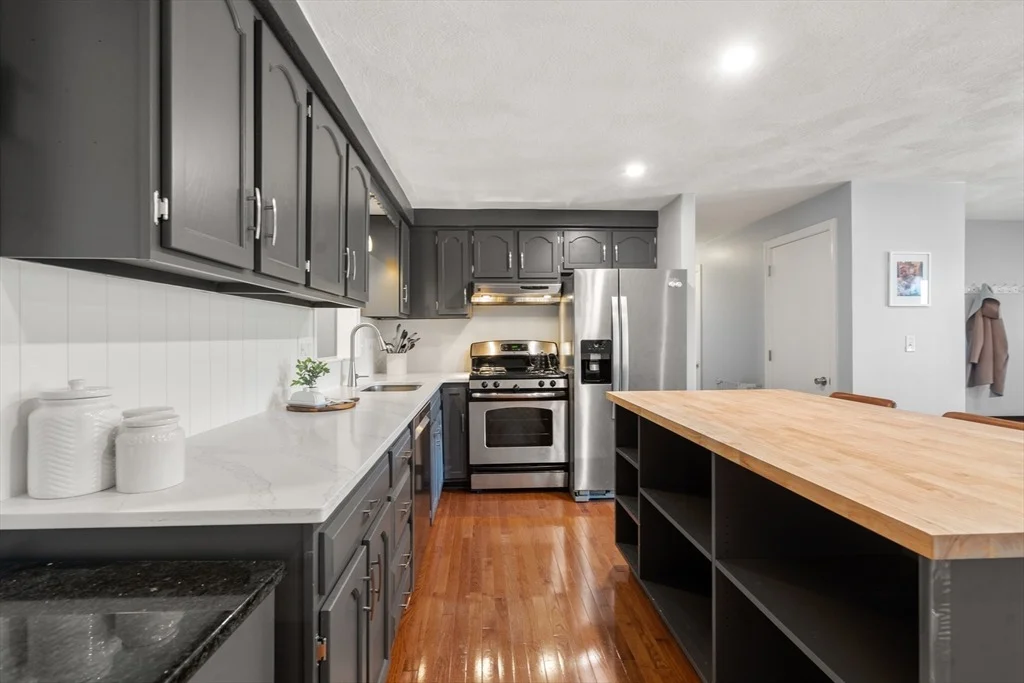 Photo of 21 Michigan Drive
