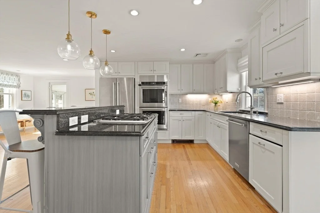 Photo of 55 Mayfair Dr
