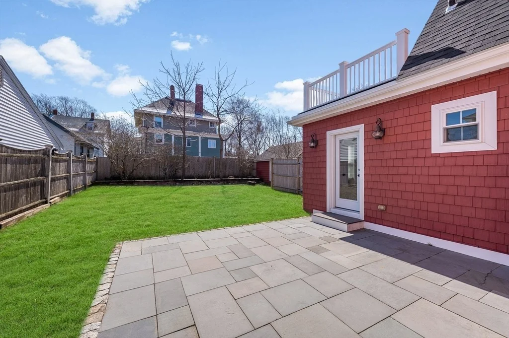 Photo of 8 Riverside Ave