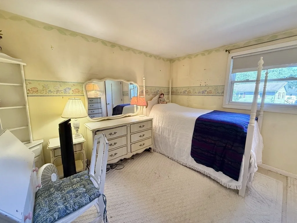 Photo of 16 Meadowview Rd