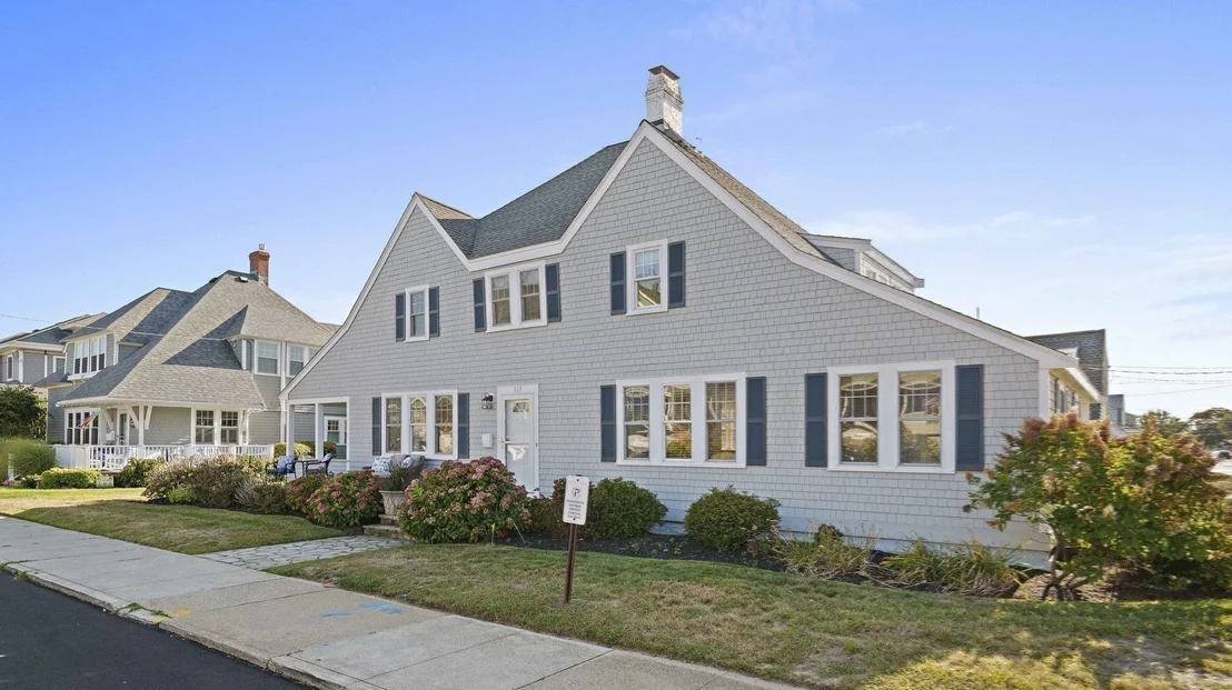 Photo of 117 Manomet Ave.