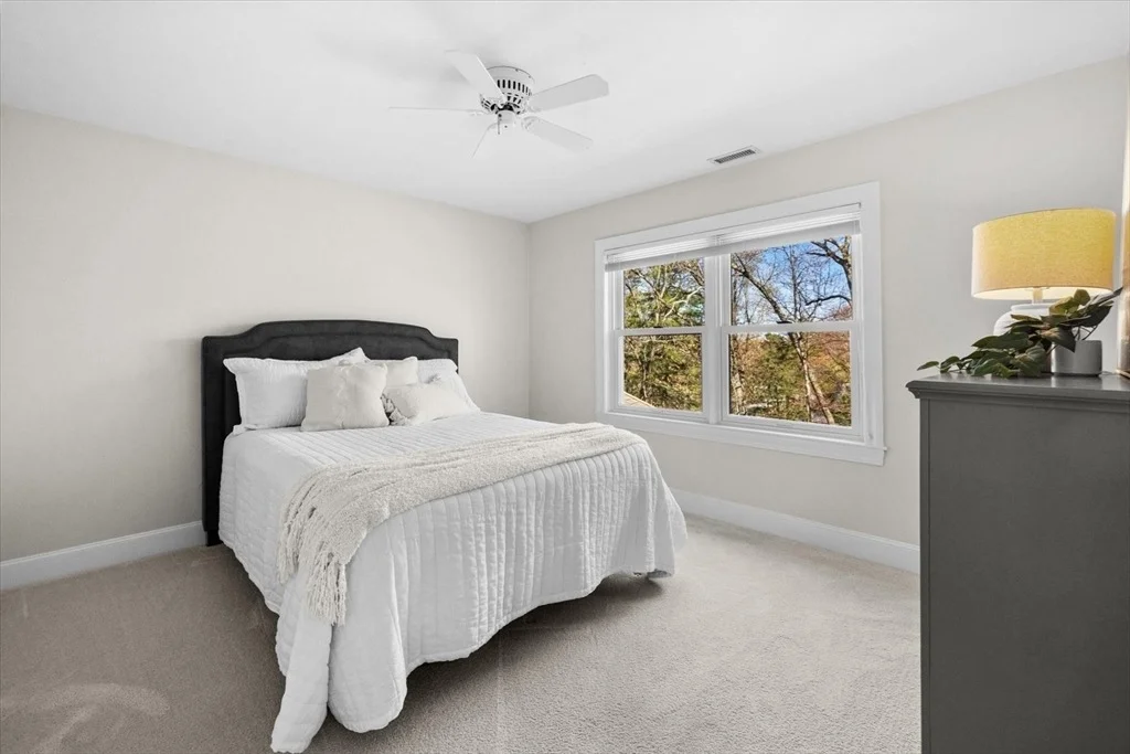 Photo of 10 Fatima Dr