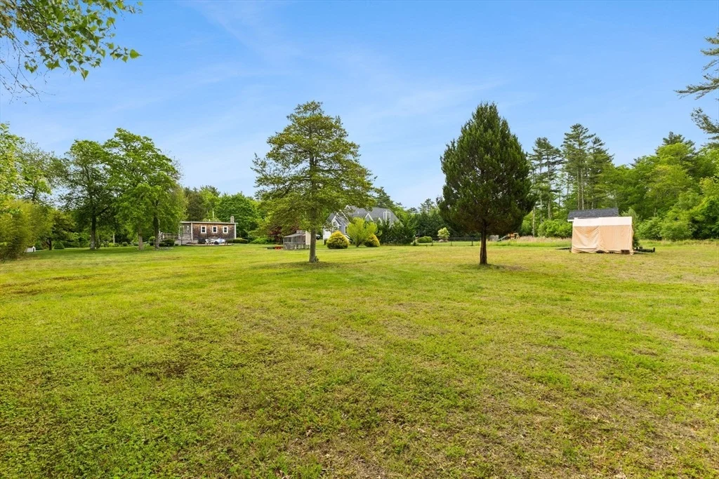 Photo of 301 County Rd