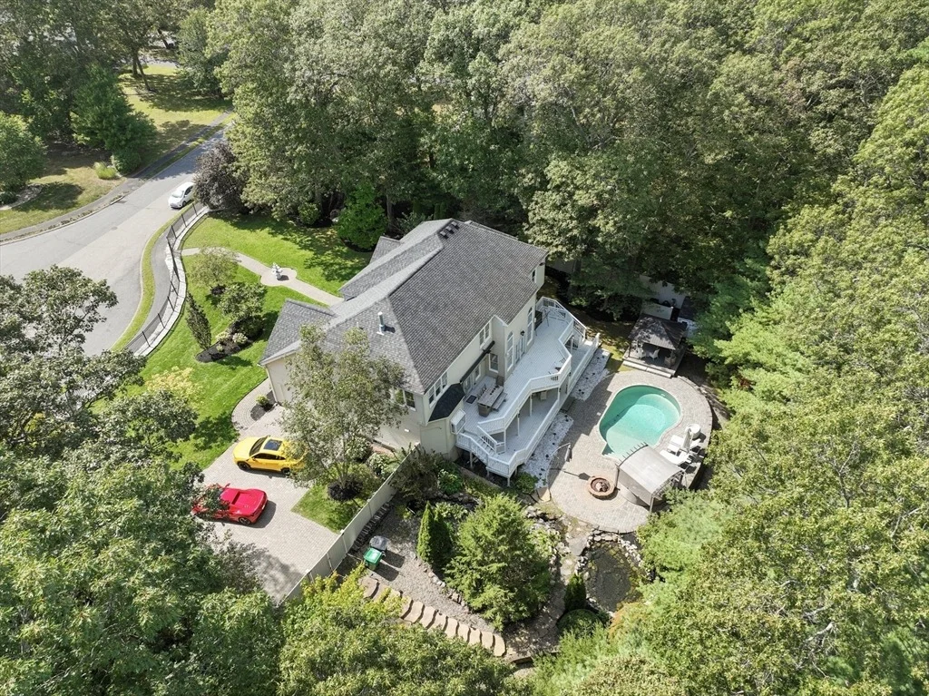 Photo of 24 Old Connecticut Path
