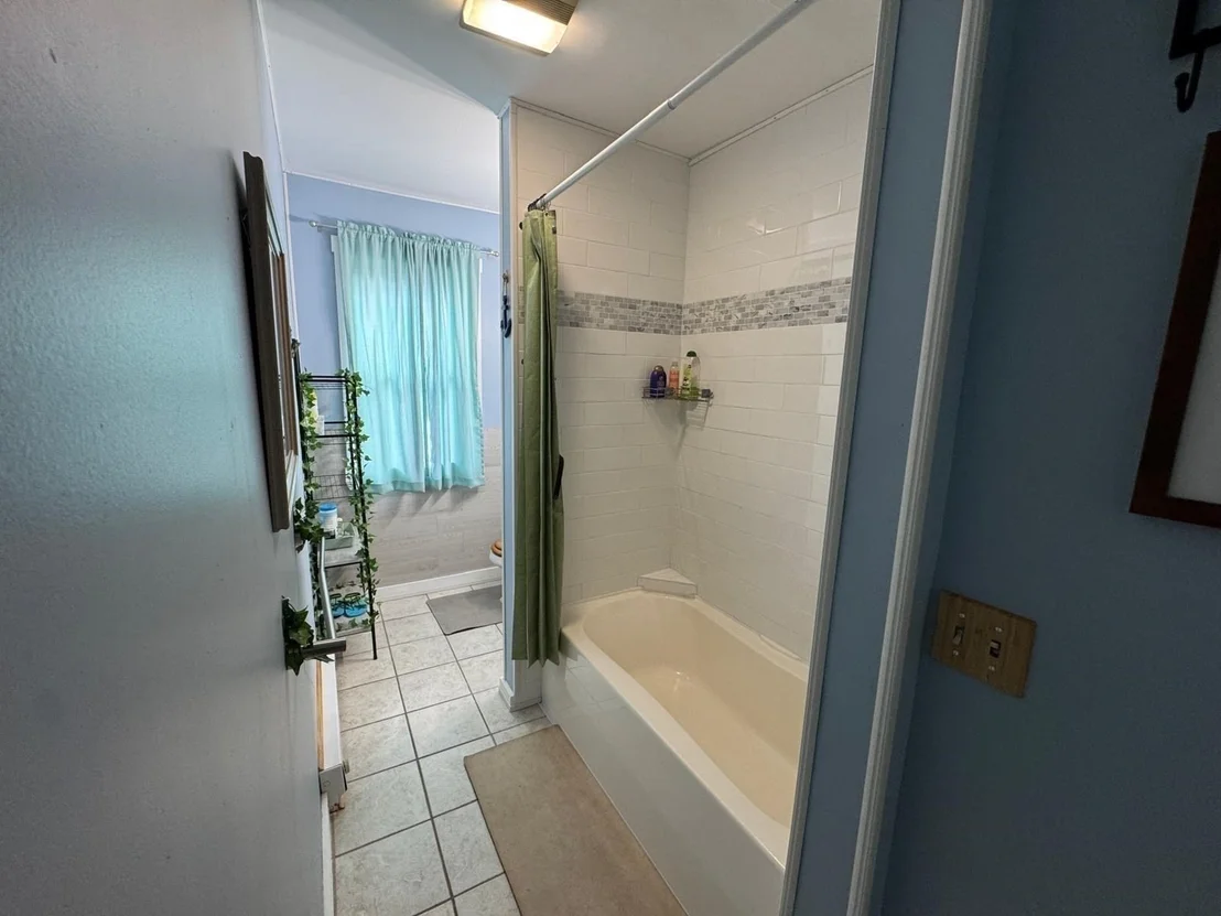 Photo of Unit UNIT2 at 2 Esther Street