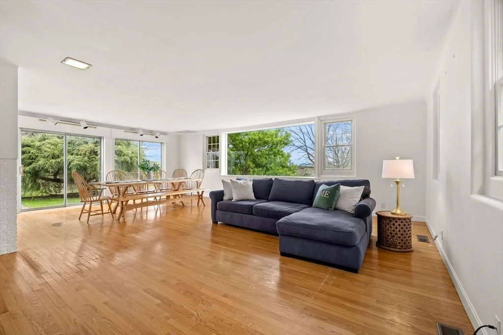 Photo of 63 Long Hill Rd
