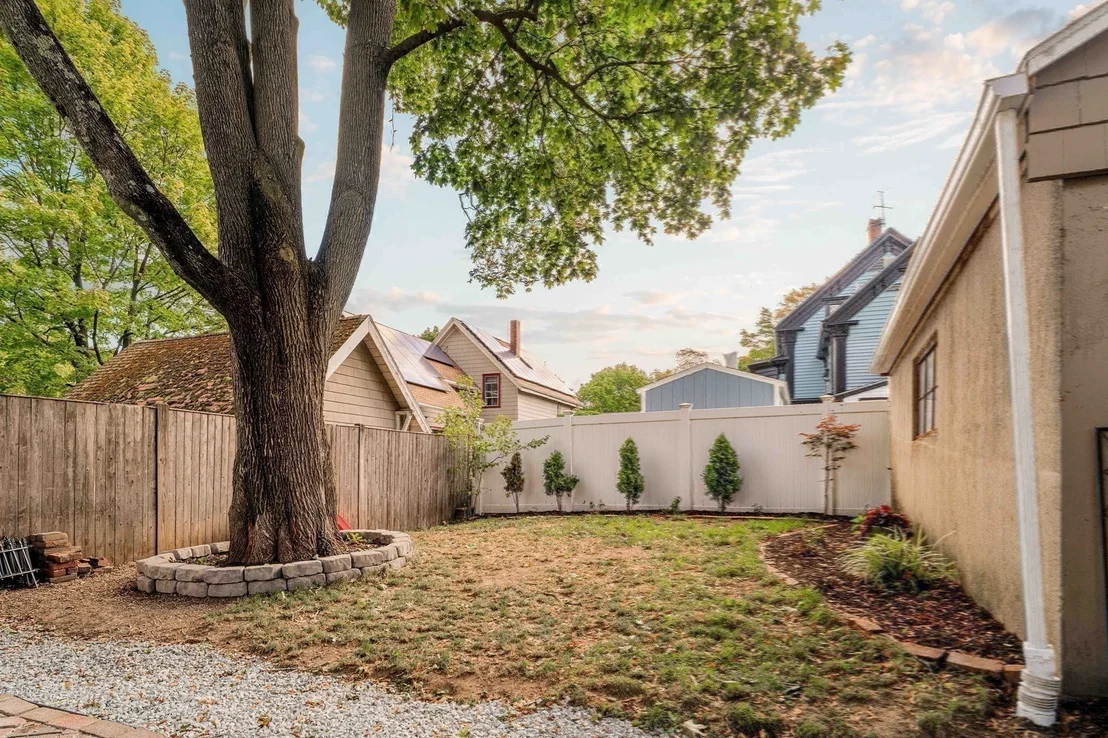 Photo of 4 Dedham Street
