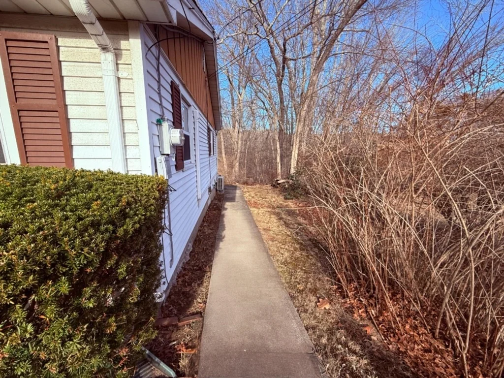 Photo of 108 Southbridge Rd