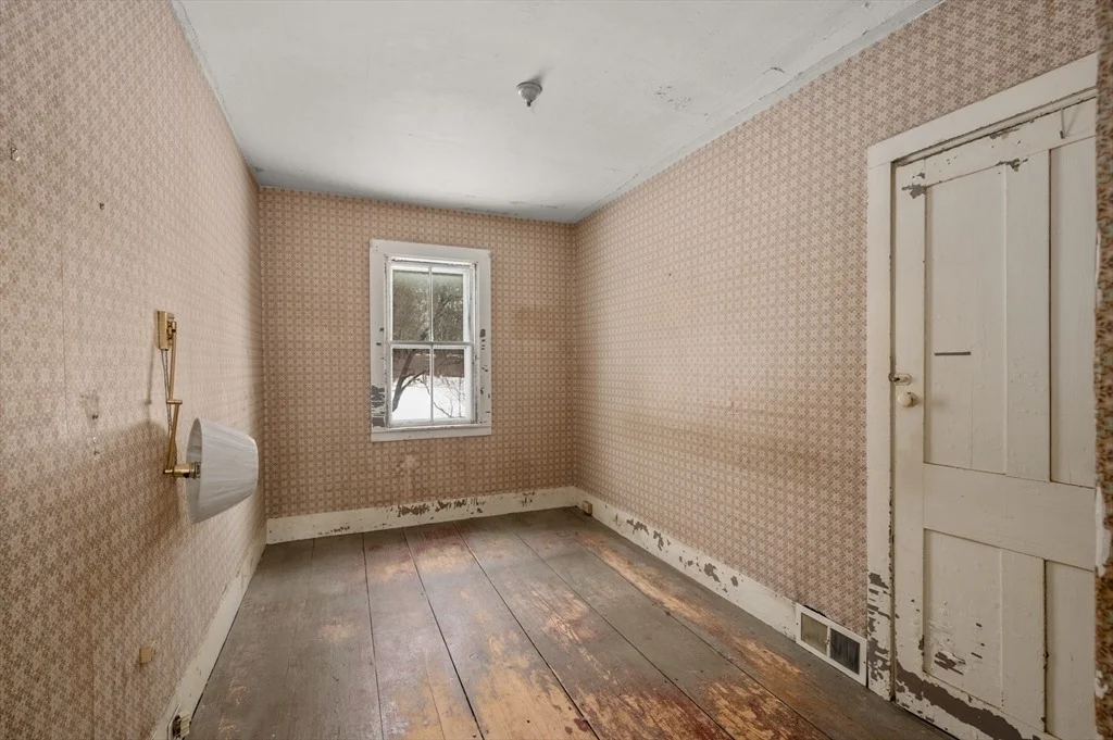 Photo of 235 Arlington St