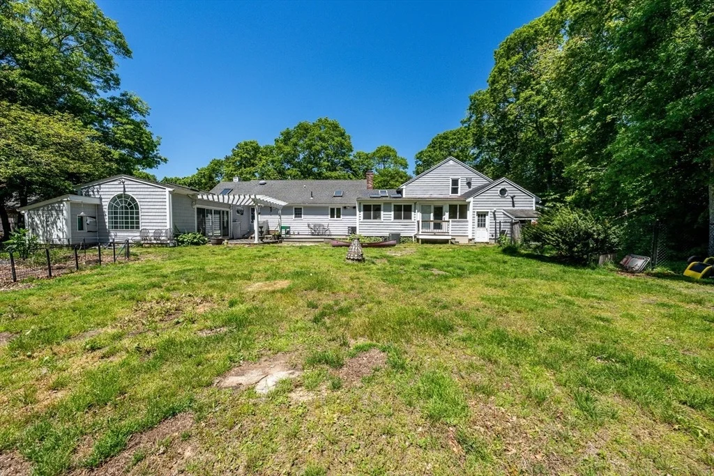Photo of 1529 Race Ln