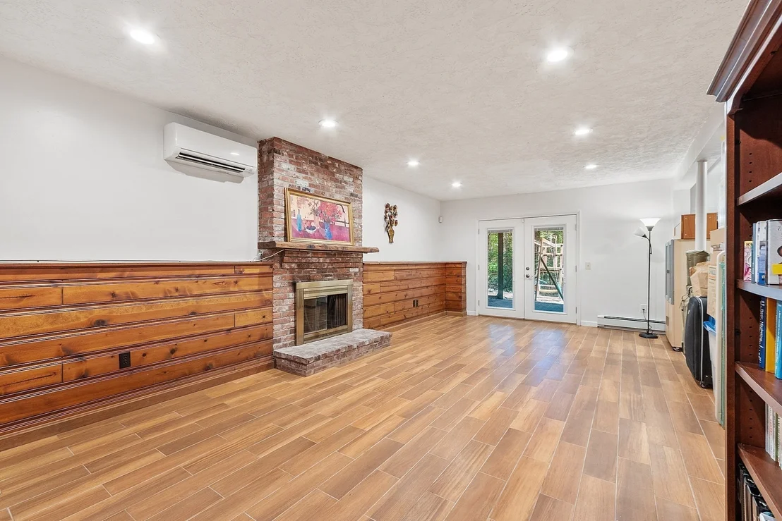Photo of 103 Hayward Rd