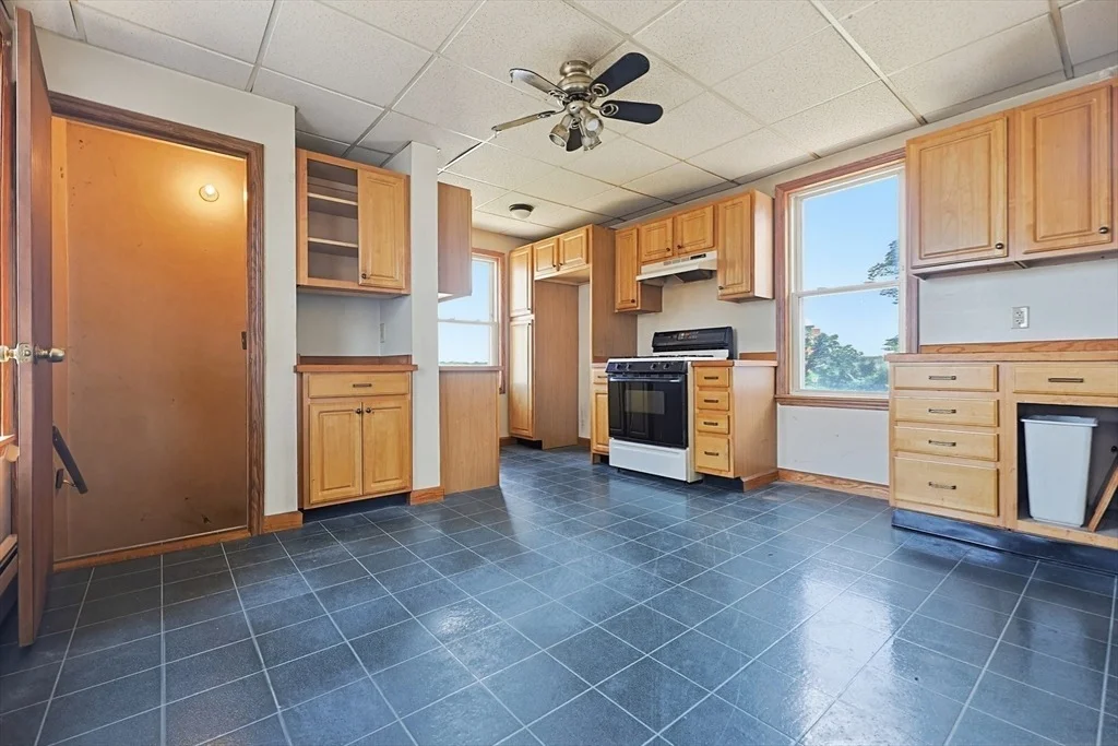 Photo of 574 Durfee St
