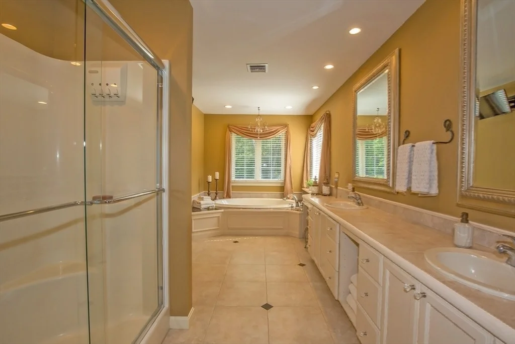 Photo of 41 Christopher Dr