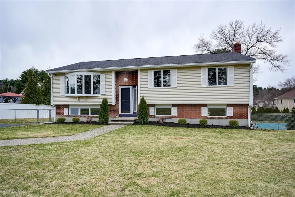 Photo of 1 Maureen Dr