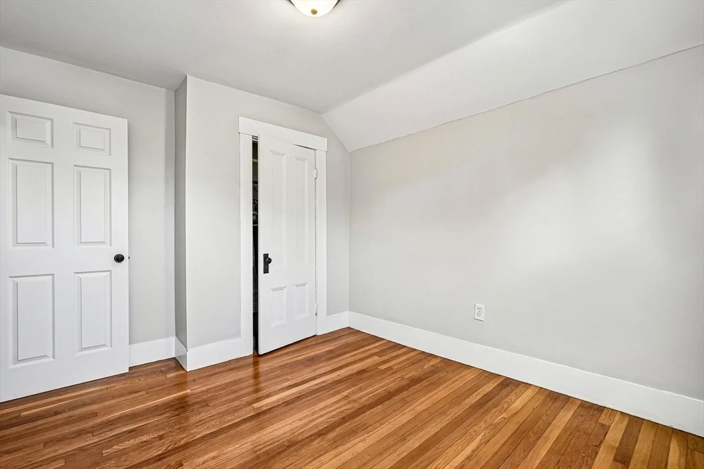 Photo of 19 Sheldon St
