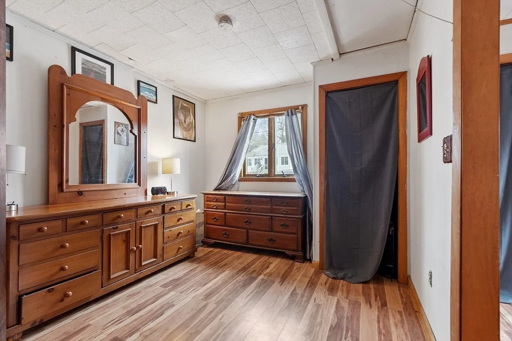 Photo of 10 Pine Ave
