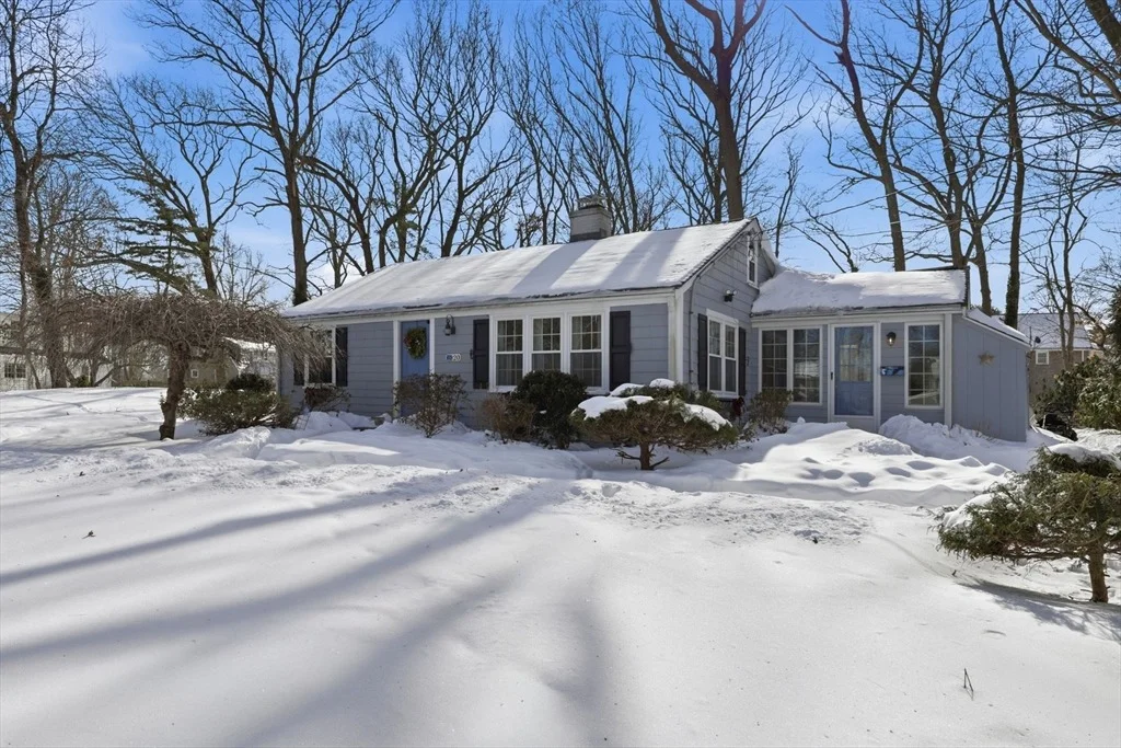 Photo of 20 Lee Ave