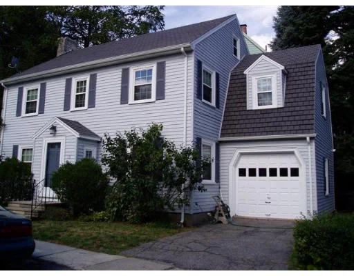 Photo of 15 Greenough Circle
