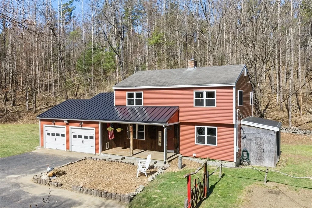 Photo of 885 Royalston