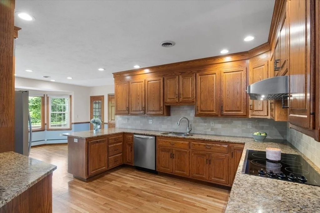 Photo of 75 Emerson Rd