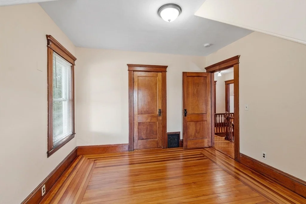Photo of 219 Walnut Street