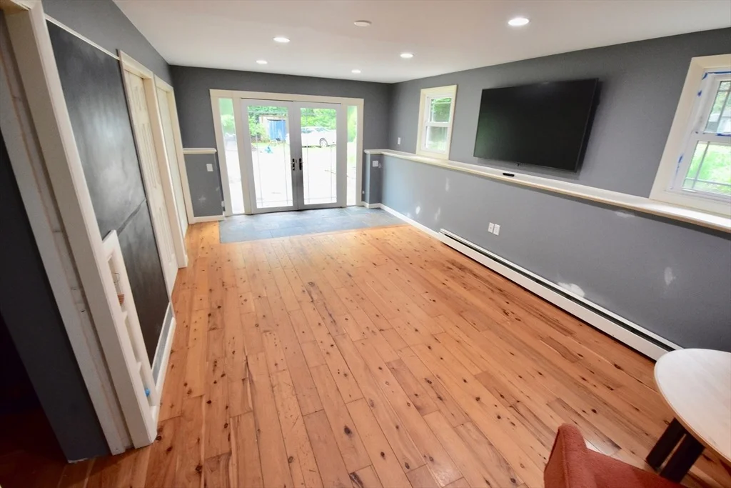 Photo of 2 Clare Cir.