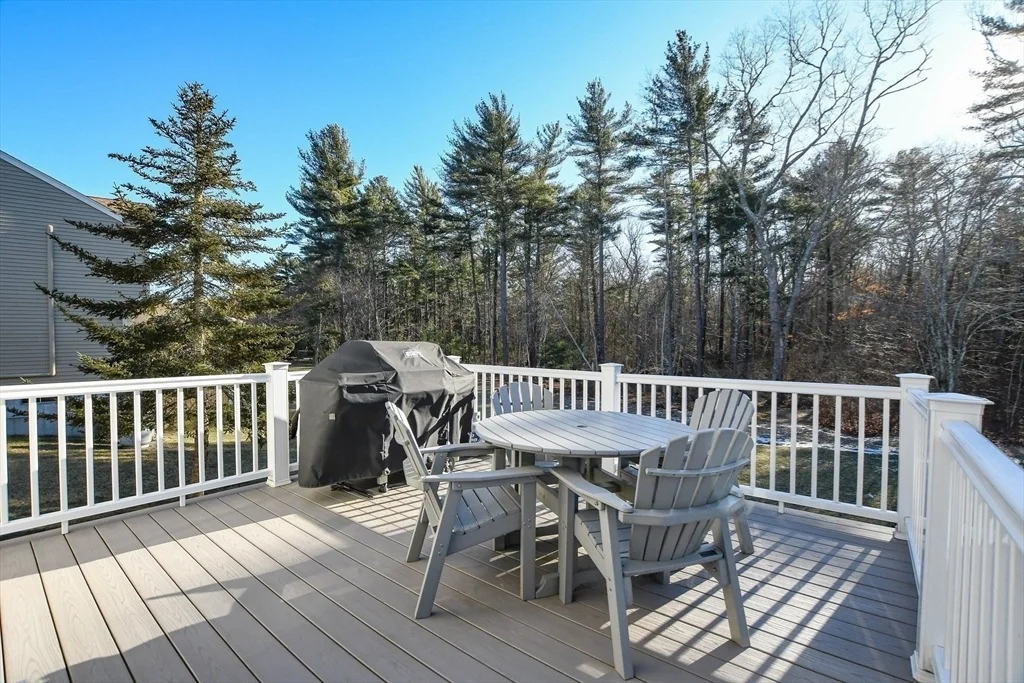 Photo of 533 Delano Rd