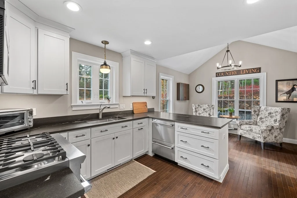 Photo of 22 Heritage Ln