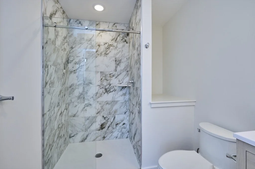 Photo of Unit 4C at 80 Broadway