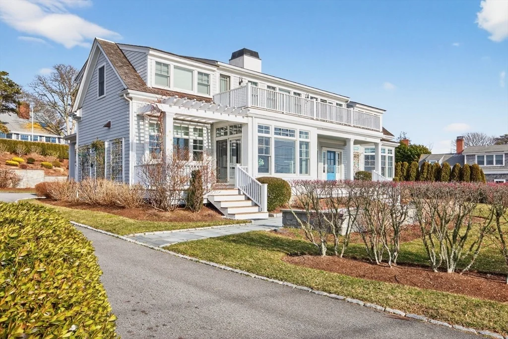Photo of 121 Queen Anne Rd