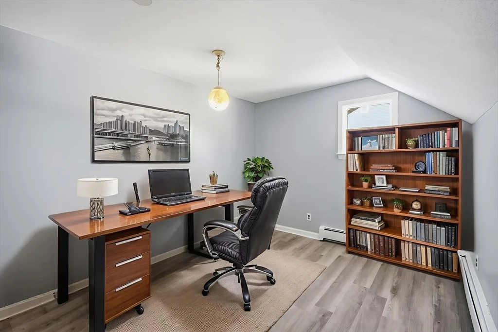 Photo of 87 Clarendon Ave