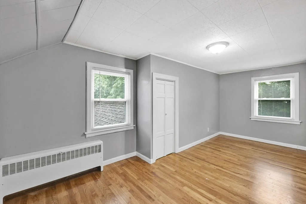 Photo of 38 Tinkham Rd