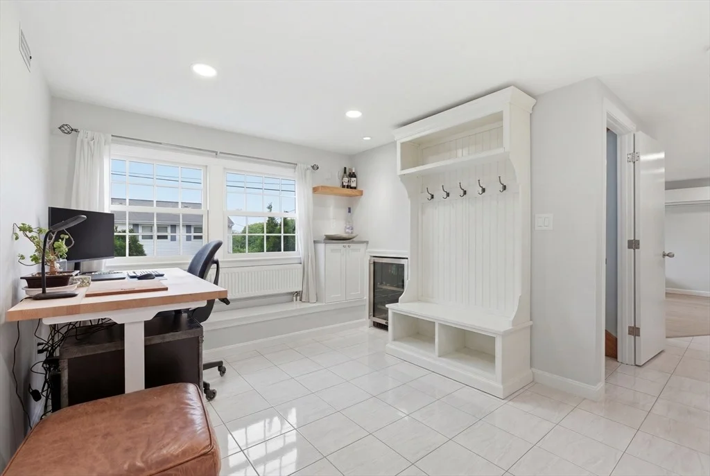 Photo of 66 Phillips Cir