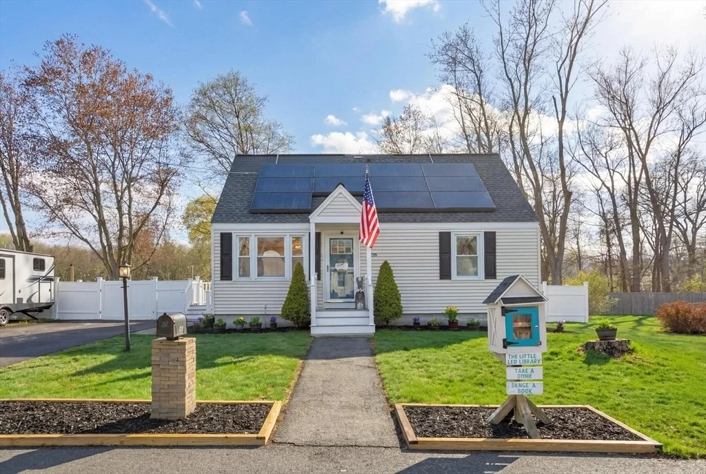 Photo of 58 Leo Ave