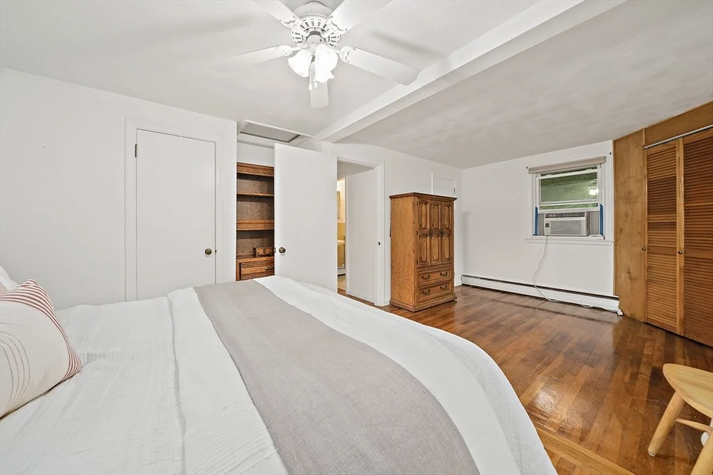 Photo of 38 Roseen Rd