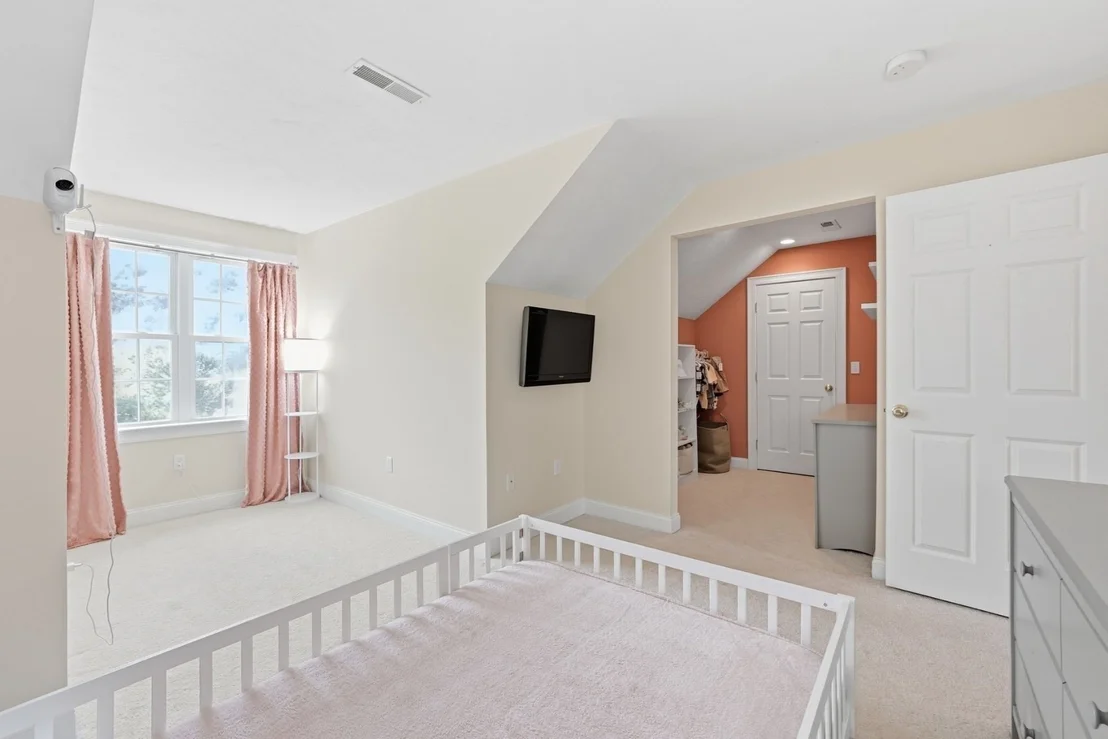 Photo of Unit B at 42 Longview Cir