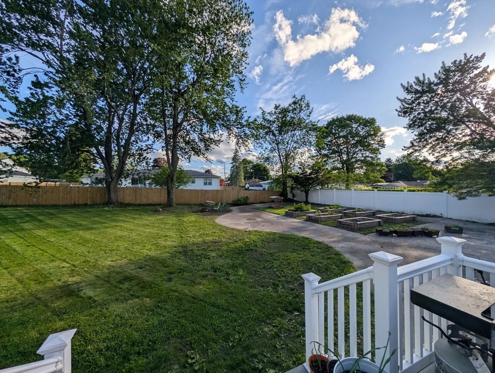Photo of 9 Cloverleaf Rd