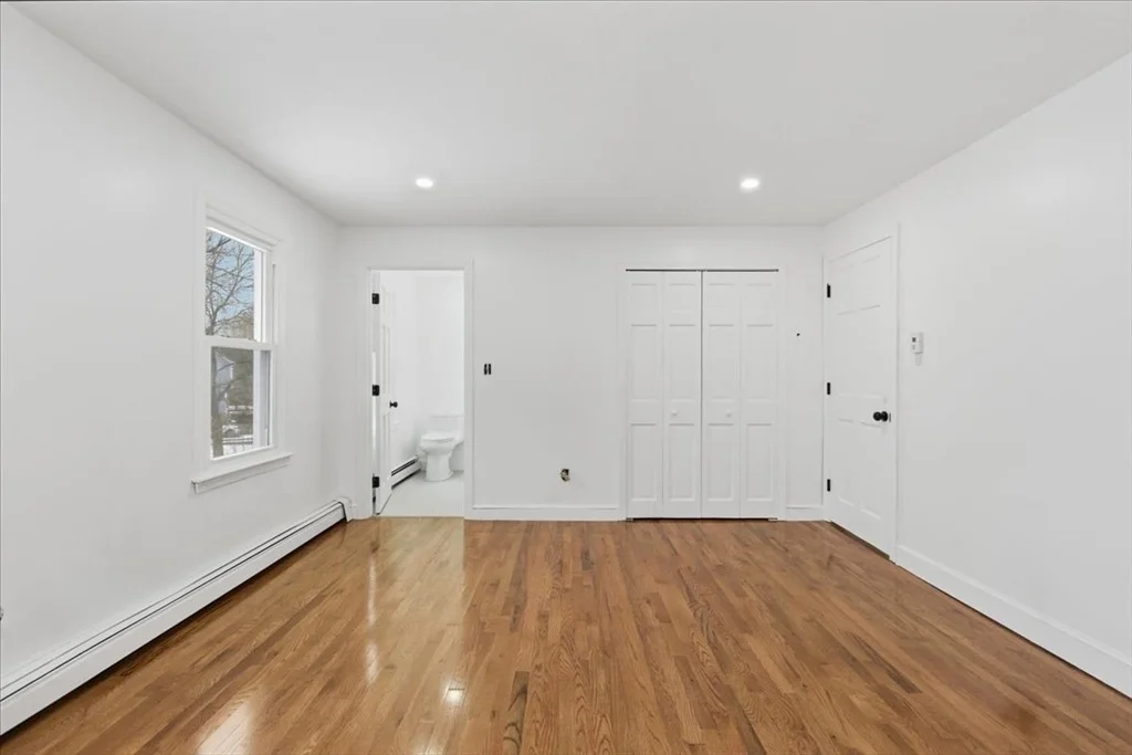 Photo of 430 Brook Bend Rd