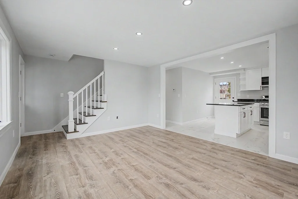 Photo of 298 King St