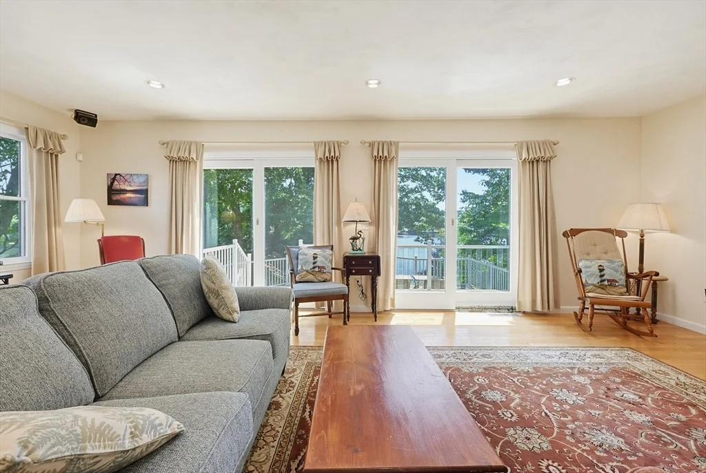 Photo of 82 Ridge Road