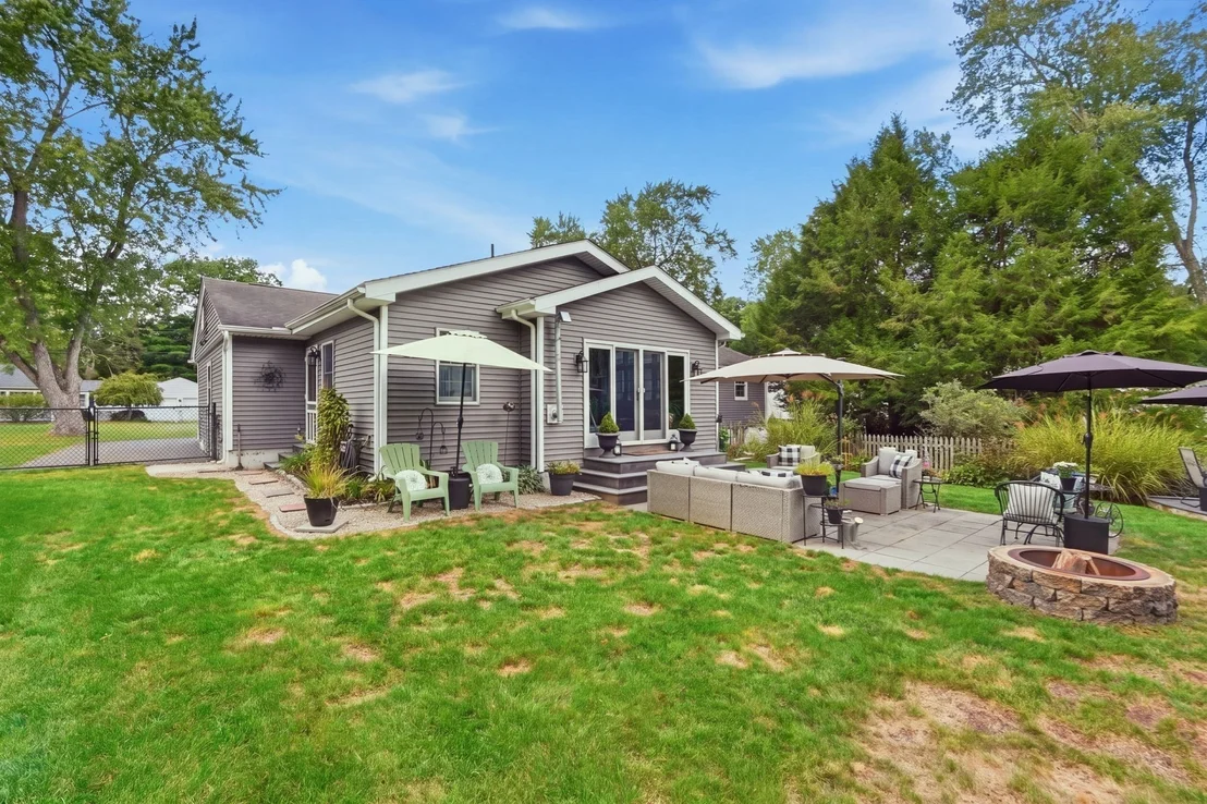 Photo of 36 Decorie Dr