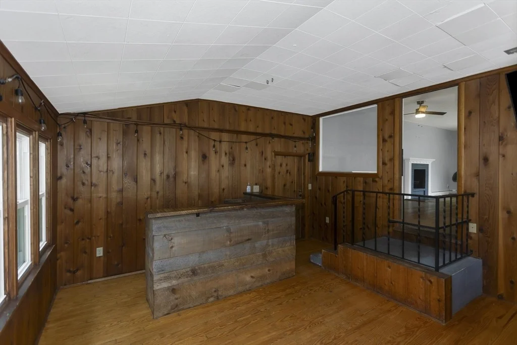 Photo of 155 Old Farm Rd