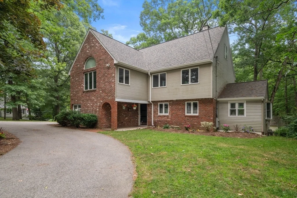 Photo of 298 Marked Tree Road
