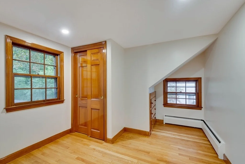 Photo of 223 Washington St