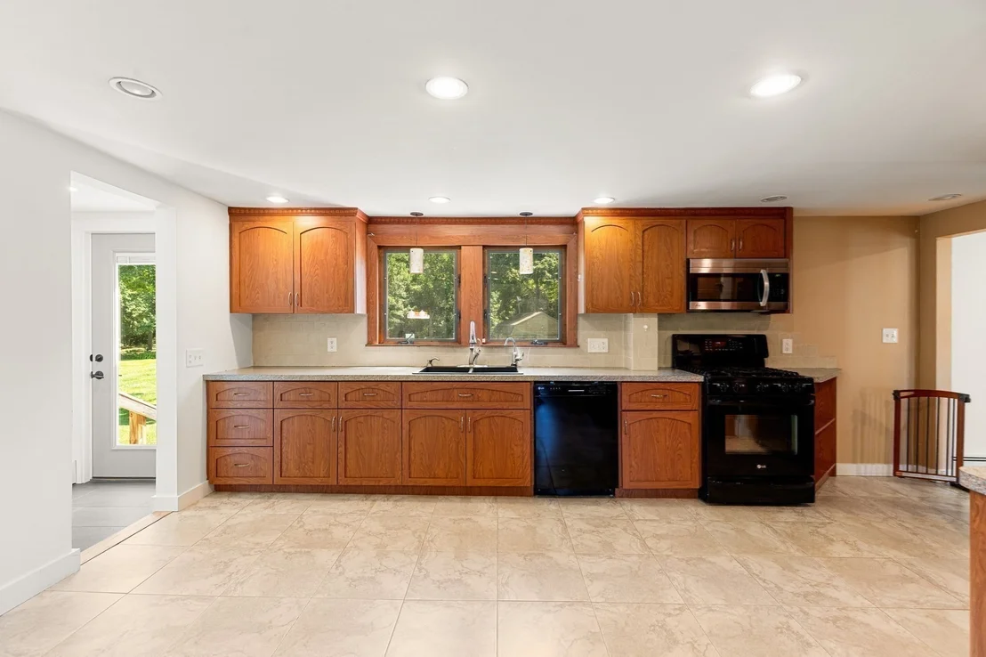 Photo of 67 Maple St