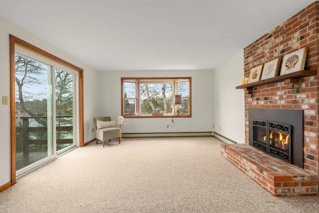 Photo of 14 Quamhasset Road