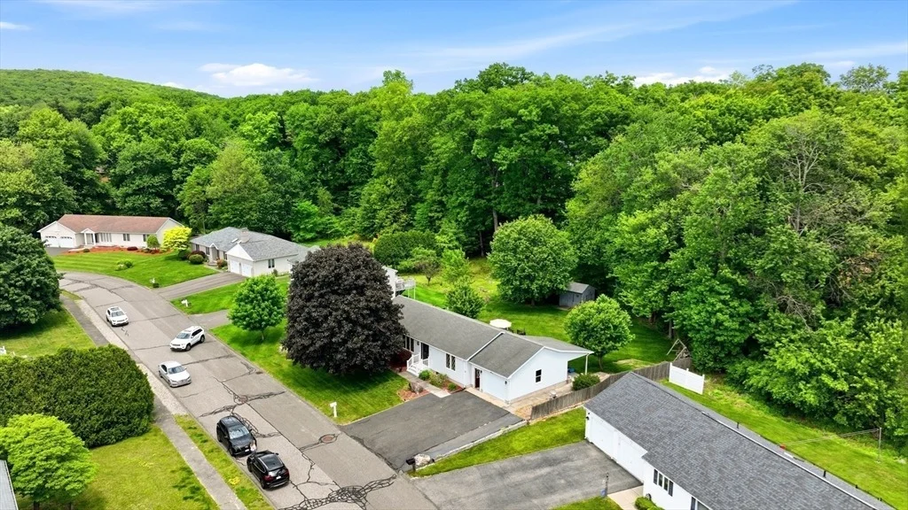 Photo of 108 Oak Knolls Circle