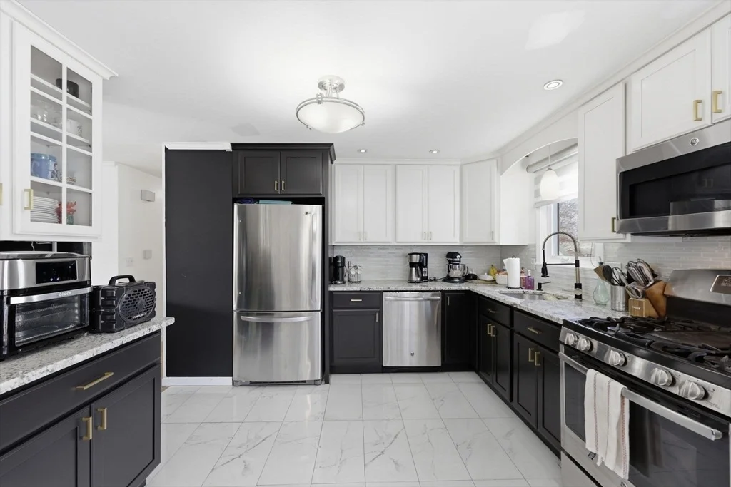 Photo of 28 Drumlin Rd