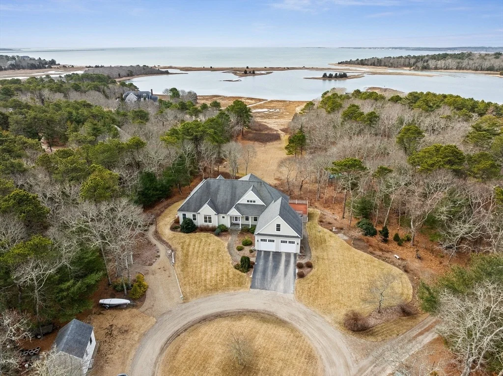 Photo of 10 Cliffs Road