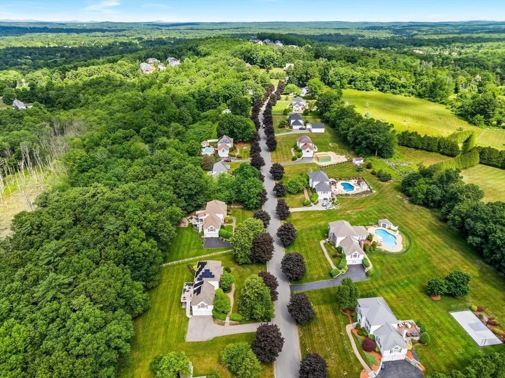 Photo of 10 Morgan Dr